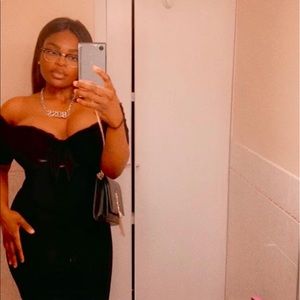 Meet your Posher, Laura